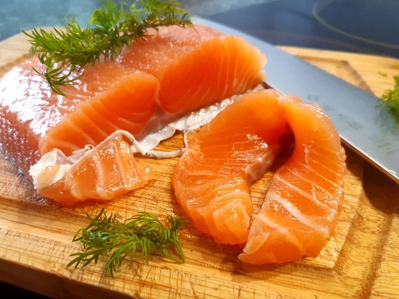 Wild pink salmon, freshly frozen, fillet pieces on the skin - Old Fisherman